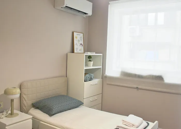 Boutique 2-bedroom Downtown 公寓