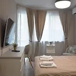 Luxury Boutique 2-bedroom Downtown Апартаменты