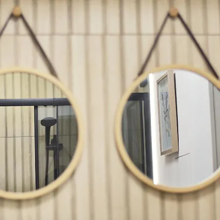 Apartment Boutique 2-bedroom Downtown