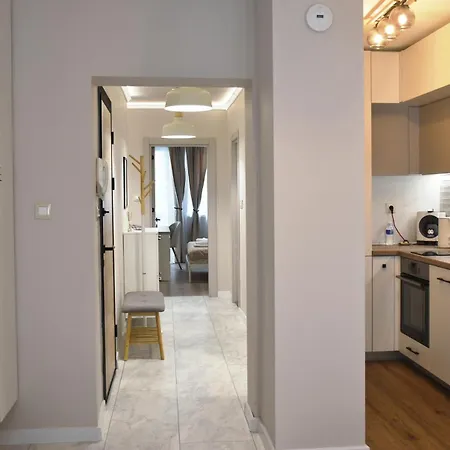 Luxury Boutique 2-bedroom Downtown דירה