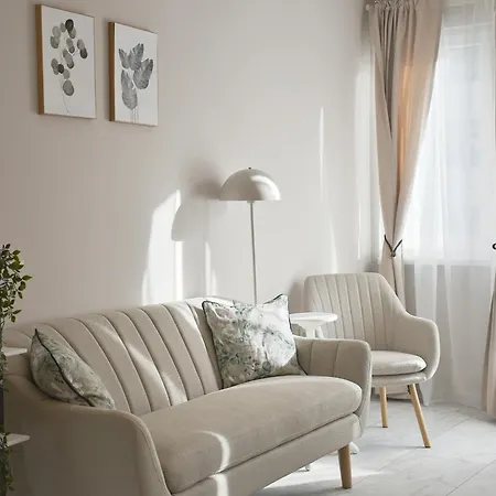 Boutique 2-bedroom Downtown Apartament Burgas