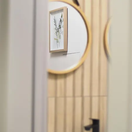 דירה Luxury Boutique 2-bedroom Downtown בורגאס