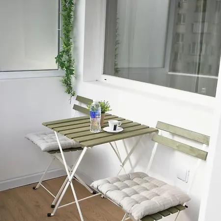 דירה Luxury Boutique 2-bedroom Downtown *
