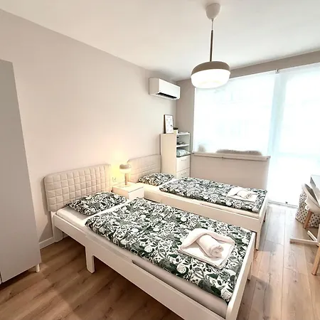דירה Luxury Boutique 2-bedroom Downtown