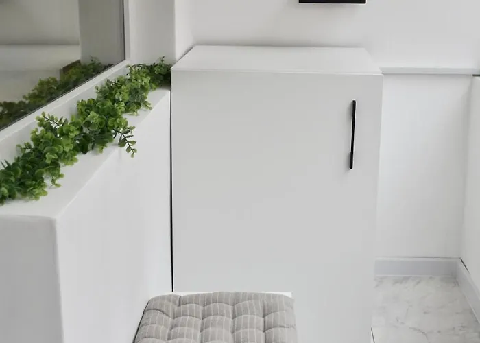 Boutique 2-bedroom Downtown