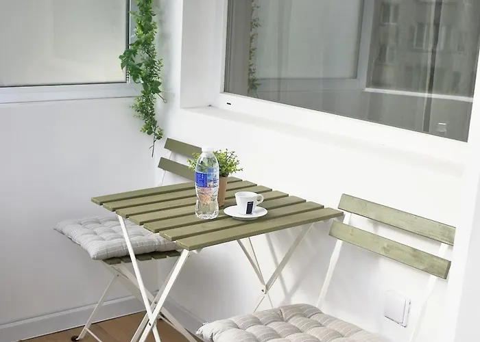 Apartament Boutique 2-bedroom Downtown *